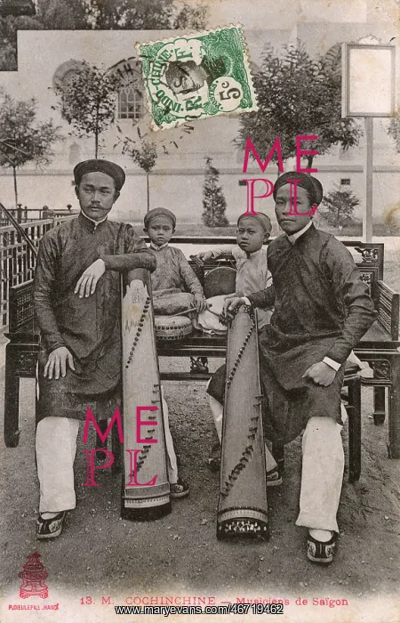 : Vietnam - Musicians - Saigon : Vietnam - Musicians - Saigon