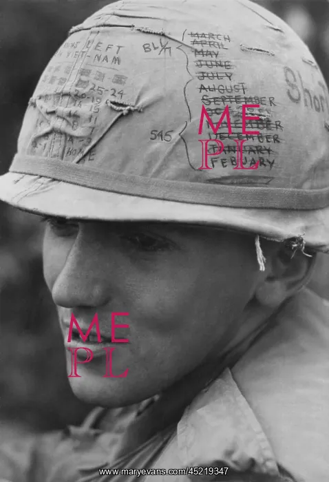: Vietnam War. A US Army sky trooper helmet ? : Vietnam War. A US Army sky trooper helmet ?