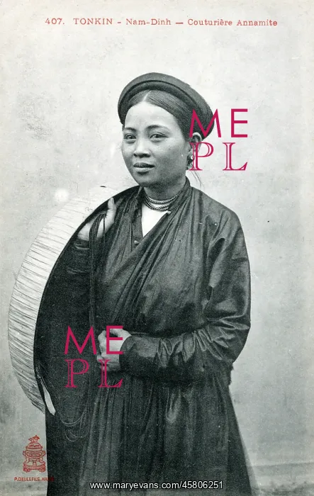 : A Vietnamese Couturier from Nam Dinh : A Vietnamese Couturier from Nam Dinh