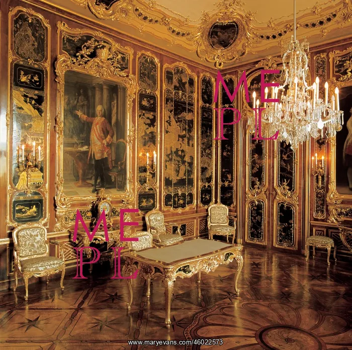 : The Vieux-Laque-Room in Castle Scheonbrunn : The Vieux-Laque-Room in Castle Scheonbrunn