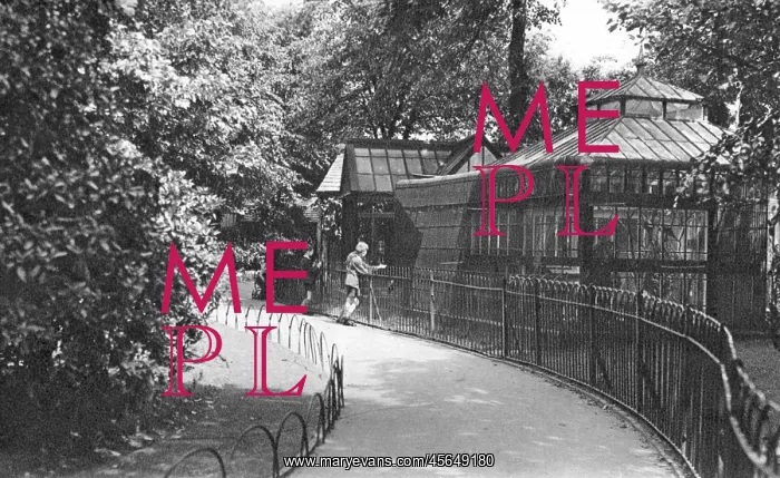 : View of the Aviary in the Arboretum, Derby : View of the Aviary in the Arboretum, Derby