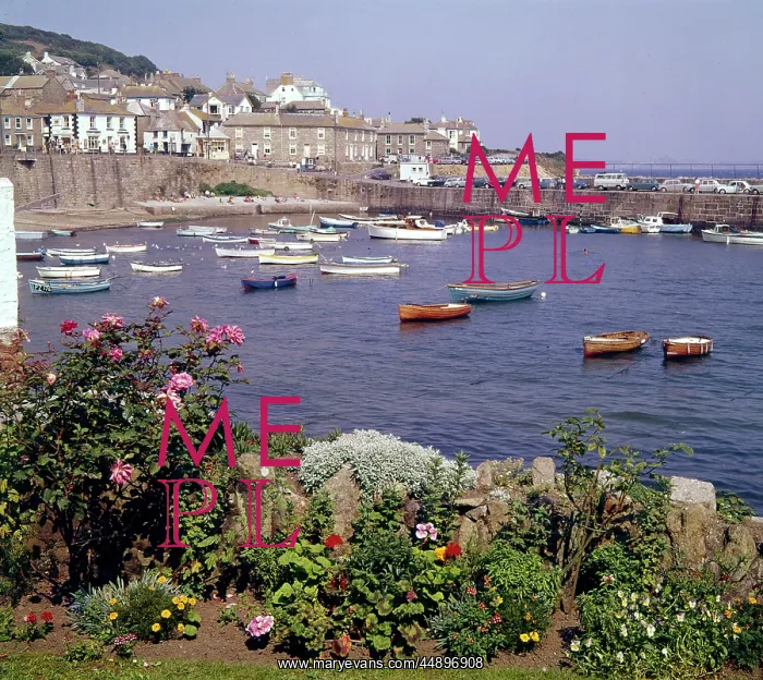 : View of boats at Mousehole, Cornwall : View of boats at Mousehole, Cornwall