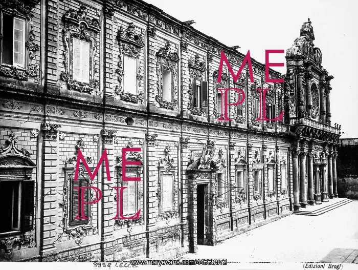 : Italy. Side view of the Building of the Government or of the Prefecture in Lecce : Italy. Side view of the Building of the Government or of the Prefecture in Lecce