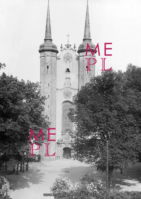 : View of the Cathedral of Oliwa, 1928 : View of the Cathedral of Oliwa, 1928