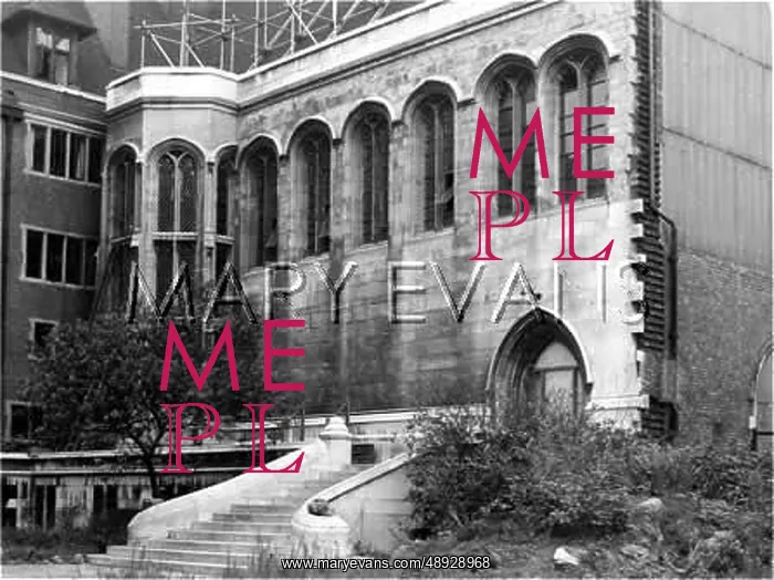 : VIEW OF CROSBY HALL : VIEW OF CROSBY HALL