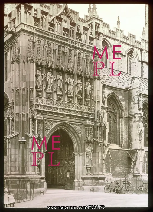 : View of Gloucester Cathedral, Gloucestershire : View of Gloucester Cathedral, Gloucestershire