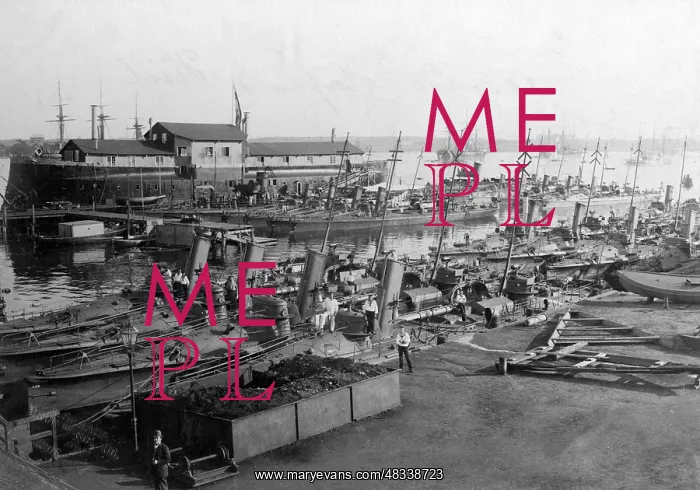 : View on the harbor of Kiel : View on the harbor of Kiel