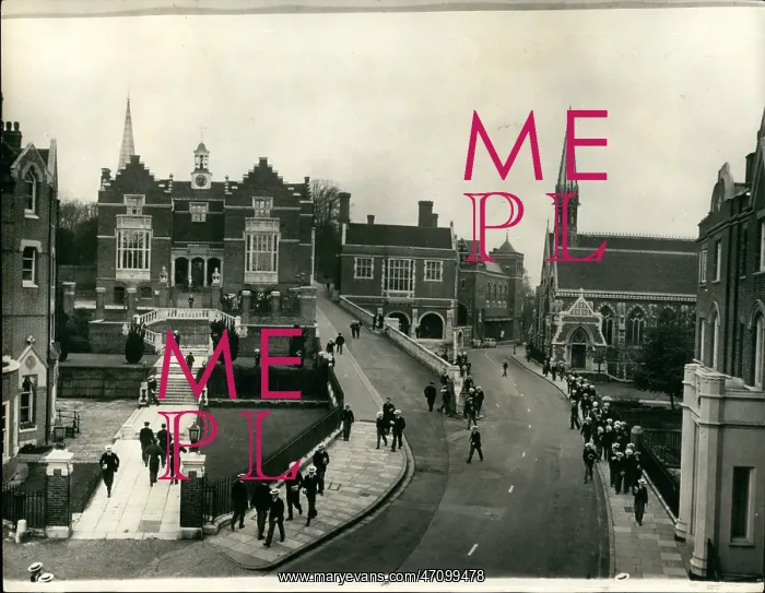 : View of Harrow School, Harrow-on-the-Hill : View of Harrow School, Harrow-on-the-Hill