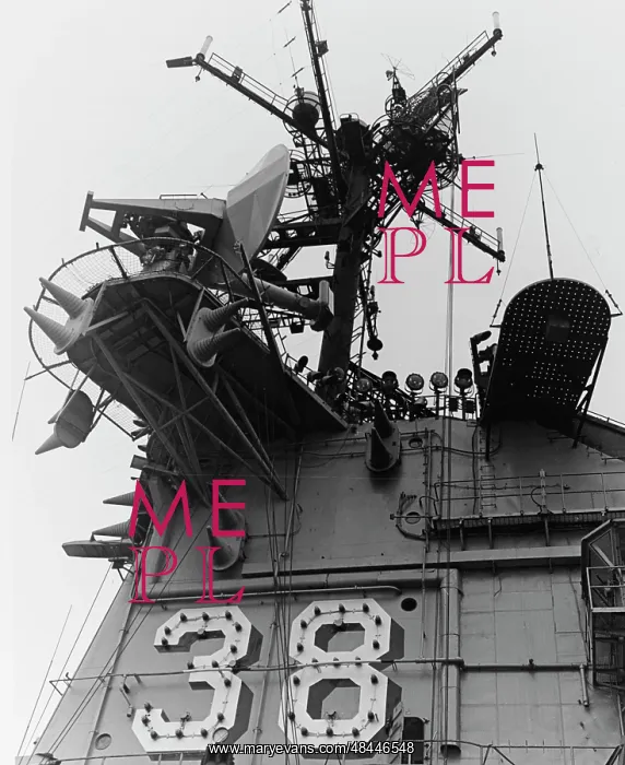 : View of the island of anti-submarine warfare : View of the island of anti-submarine warfare