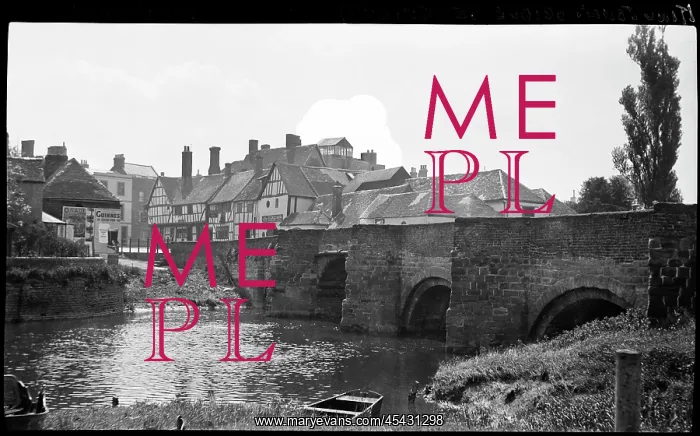 : A view of King John's Bridge, looking south-east : A view of King John's Bridge, looking south-east