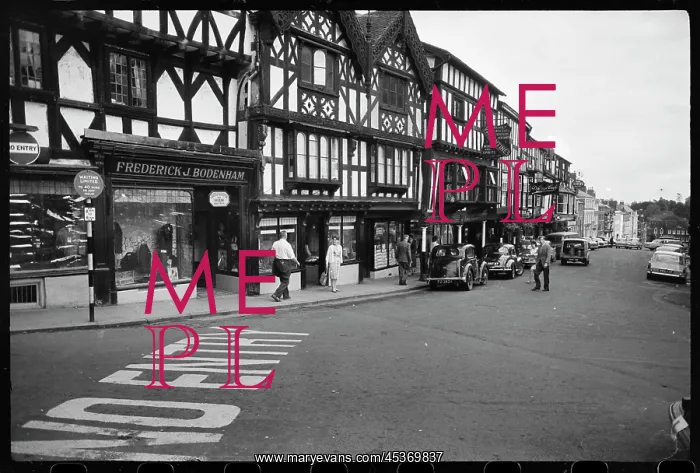 : A view looking at the east row of shops on Broad Street : A view looking at the east row of shops on Broad Street