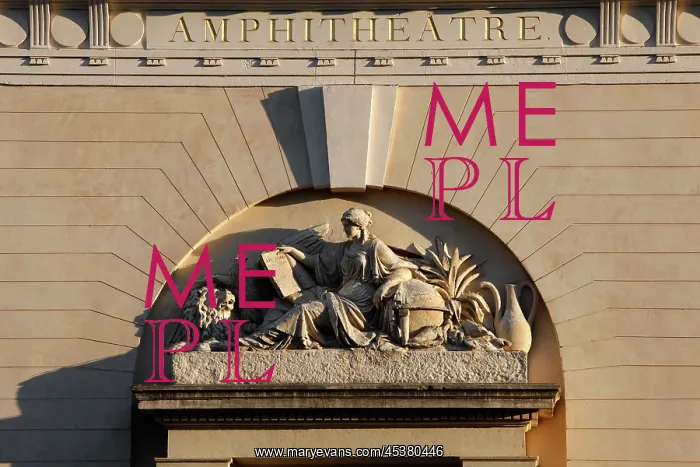 : View from below of the pediment and carved inscription : View from below of the pediment and carved inscription
