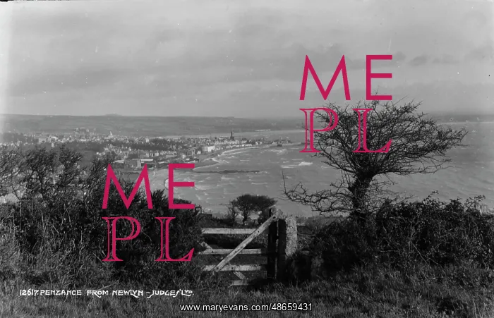 : View of Penzance from Newlyn : View of Penzance from Newlyn