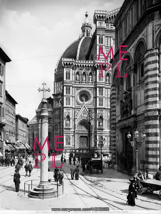 : Italy. View of the Piazza del Duomo in Florence : Italy. View of the Piazza del Duomo in Florence