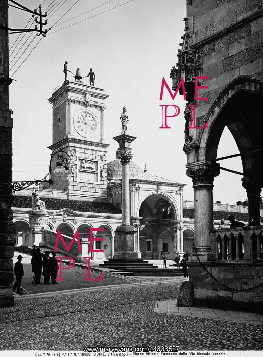 : Italy. View of Piazza Libert, formerly Piazza Vittorio Emanuele, in Udine : Italy. View of Piazza Libert, formerly Piazza Vittorio Emanuele, in Udine