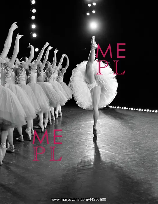 : Side view of prima ballerina in standing split : Side view of prima ballerina in standing split