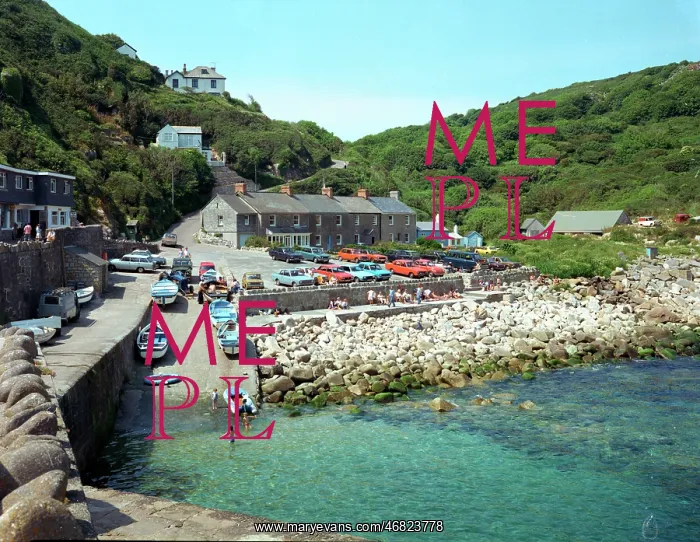 : View from the quay, Lamorna Cove : View from the quay, Lamorna Cove