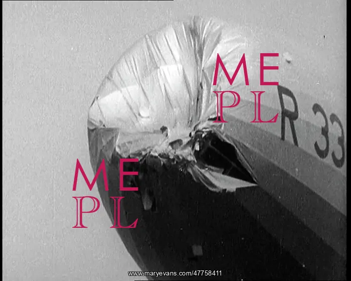 : Front View of the R.33 Zeppelin With a Dented : Front View of the R.33 Zeppelin With a Dented