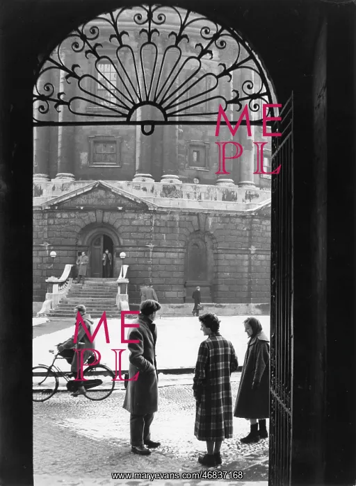  : View of the Radcliffe Camera, Oxford