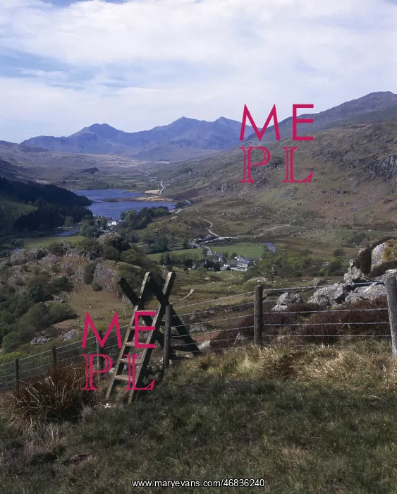 : View toward Snowdon : View toward Snowdon
