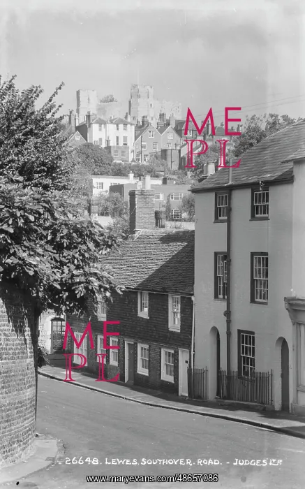 : View of Southover Road in Lewes : View of Southover Road in Lewes