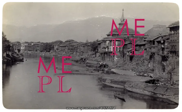 : View of Srinagar and River Jhelum, Kashmir, India : View of Srinagar and River Jhelum, Kashmir, India