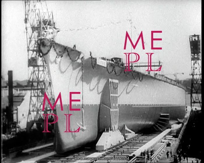 : Side View of the Tirpitz : Side View of the Tirpitz