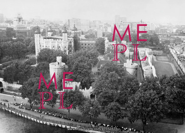 : The view of The Tower of London, from Tower Bridge : The view of The Tower of London, from Tower Bridge