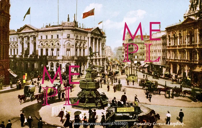  : View of the traffic at Piccadilly Circus, London
