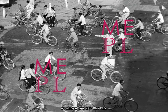 : Views of Hanoi
