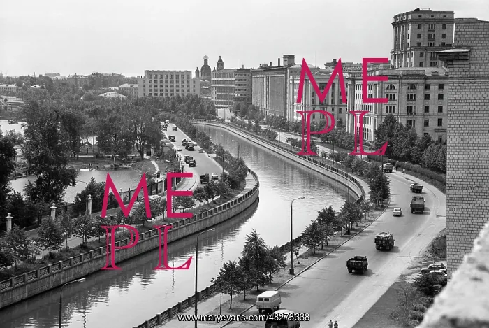 : Views of Moscow : Views of Moscow