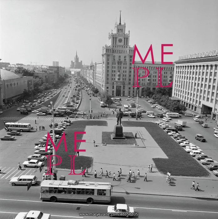 : Views of Moscow : Views of Moscow