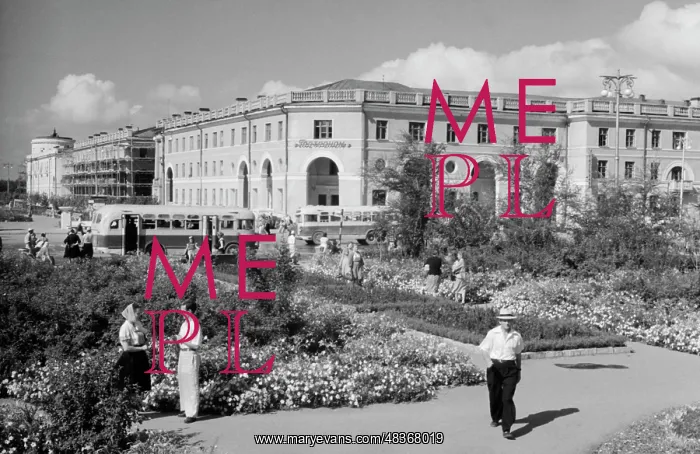 : Views of the Volzhsky : Views of the Volzhsky