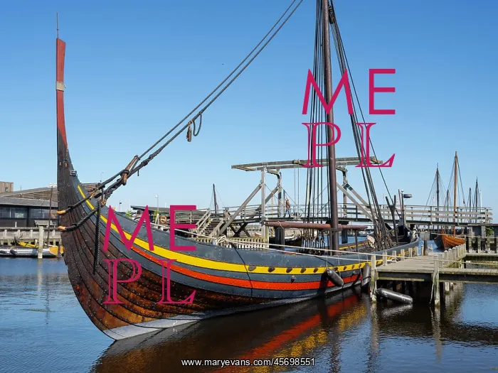 : Viking ship reconstruction, Viking Ship Museum, Roskilde : Viking ship reconstruction, Viking Ship Museum, Roskilde