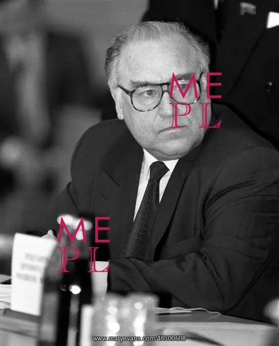 : Viktor Chernomyrdin, 1993 : Viktor Chernomyrdin, 1993