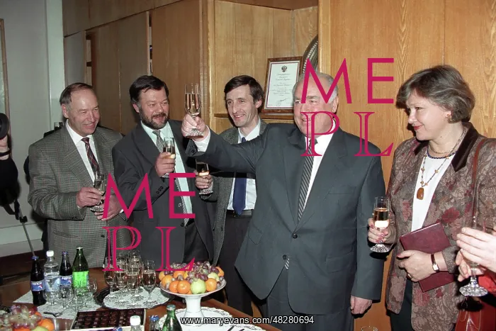 : Viktor Chernomyrdin, 1997 : Viktor Chernomyrdin, 1997