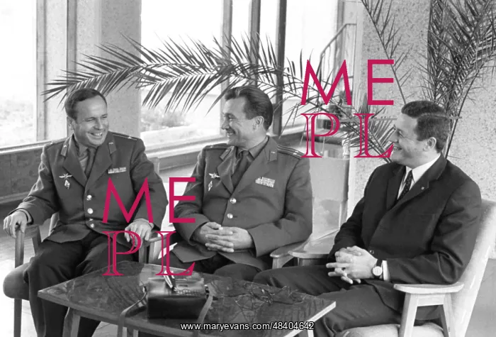 : Viktor Gorbatko, Anatoly Filipchenko, and Vladislav Volkov : Viktor Gorbatko, Anatoly Filipchenko, and Vladislav Volkov