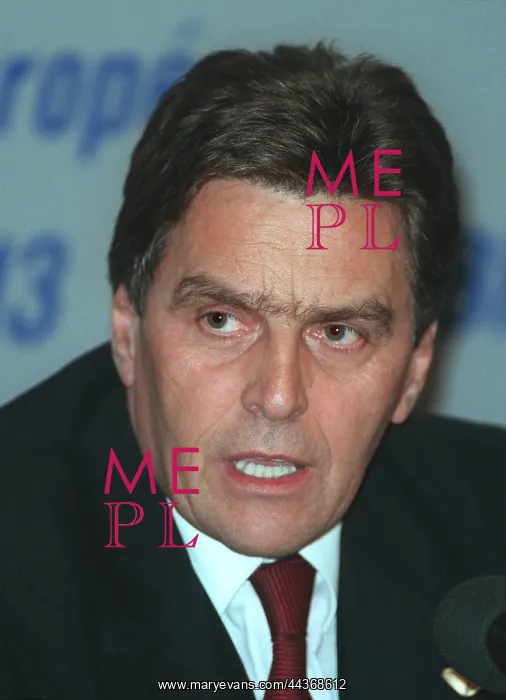  : Viktor Klima