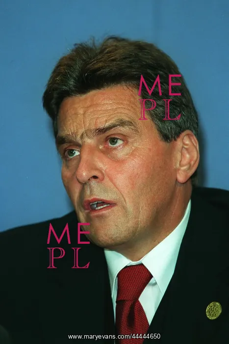  : Viktor Klima