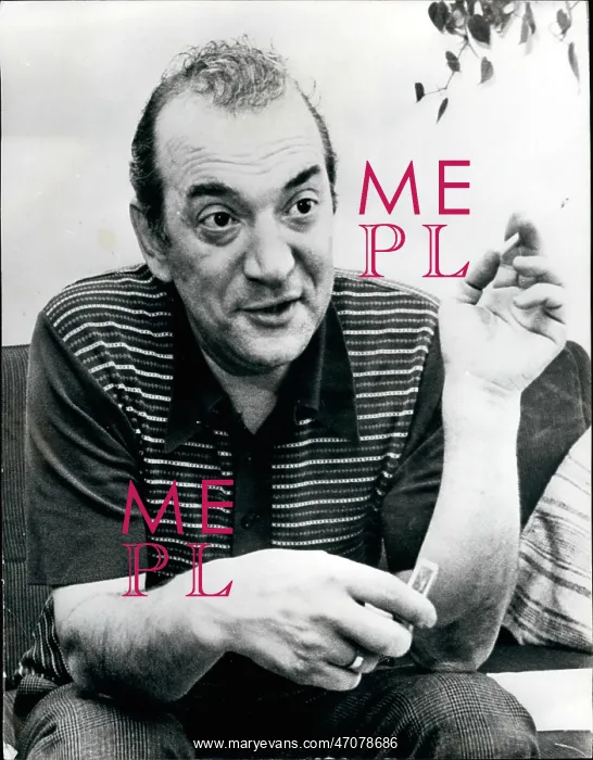 : Viktor Korchnoi, Soviet chess champion, seeks asylum : Viktor Korchnoi, Soviet chess champion, seeks asylum
