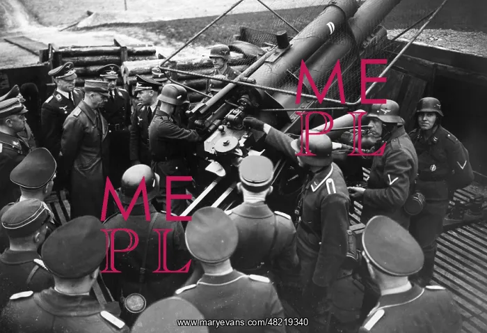 : Viktor Lutze visits an antiaircraft position in Berlin : Viktor Lutze visits an antiaircraft position in Berlin