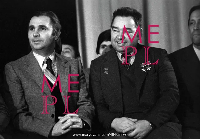 : Viktor Tikhonov and Georgy Grechko, 1981 : Viktor Tikhonov and Georgy Grechko, 1981