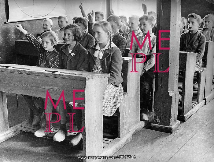 : Village school in Friedrichswalde, 1934 : Village school in Friedrichswalde, 1934
