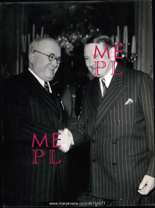 : Vincent Auriol and Rene Coty, Elysee Palace, Paris : Vincent Auriol and Rene Coty, Elysee Palace, Paris