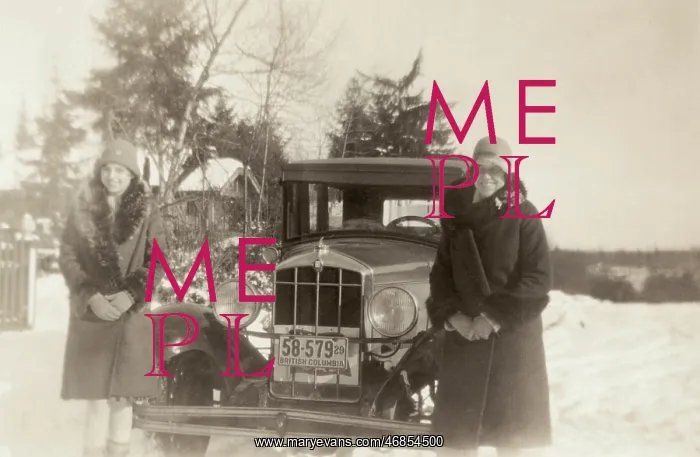  : Vintage car