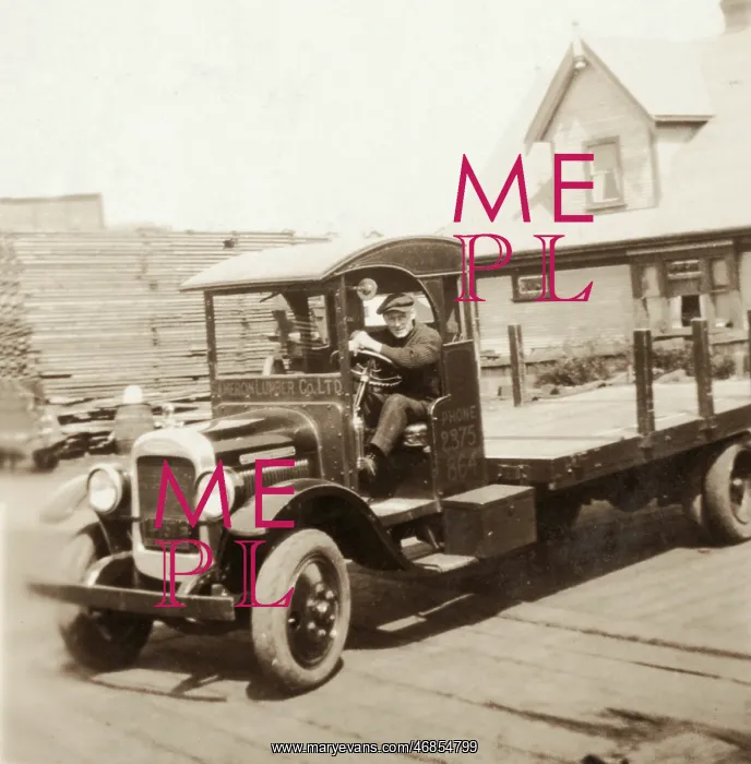  : Vintage car