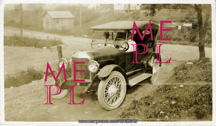  : Vintage Car (awaiting identification)