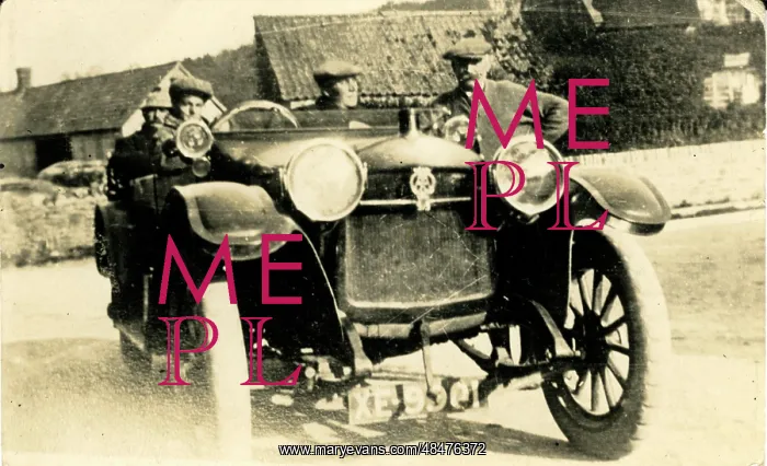 : Vintage Car (awaiting identification - possibly a Hupmobile) : Vintage Car (awaiting identification - possibly a Hupmobile)