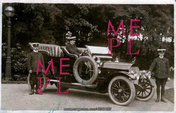 : Vintage Car (awaiting identification - possibly a Mercedes) : Vintage Car (awaiting identification - possibly a Mercedes)