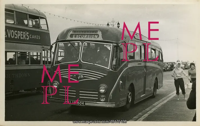 : Vintage Leyland Bus : Vintage Leyland Bus